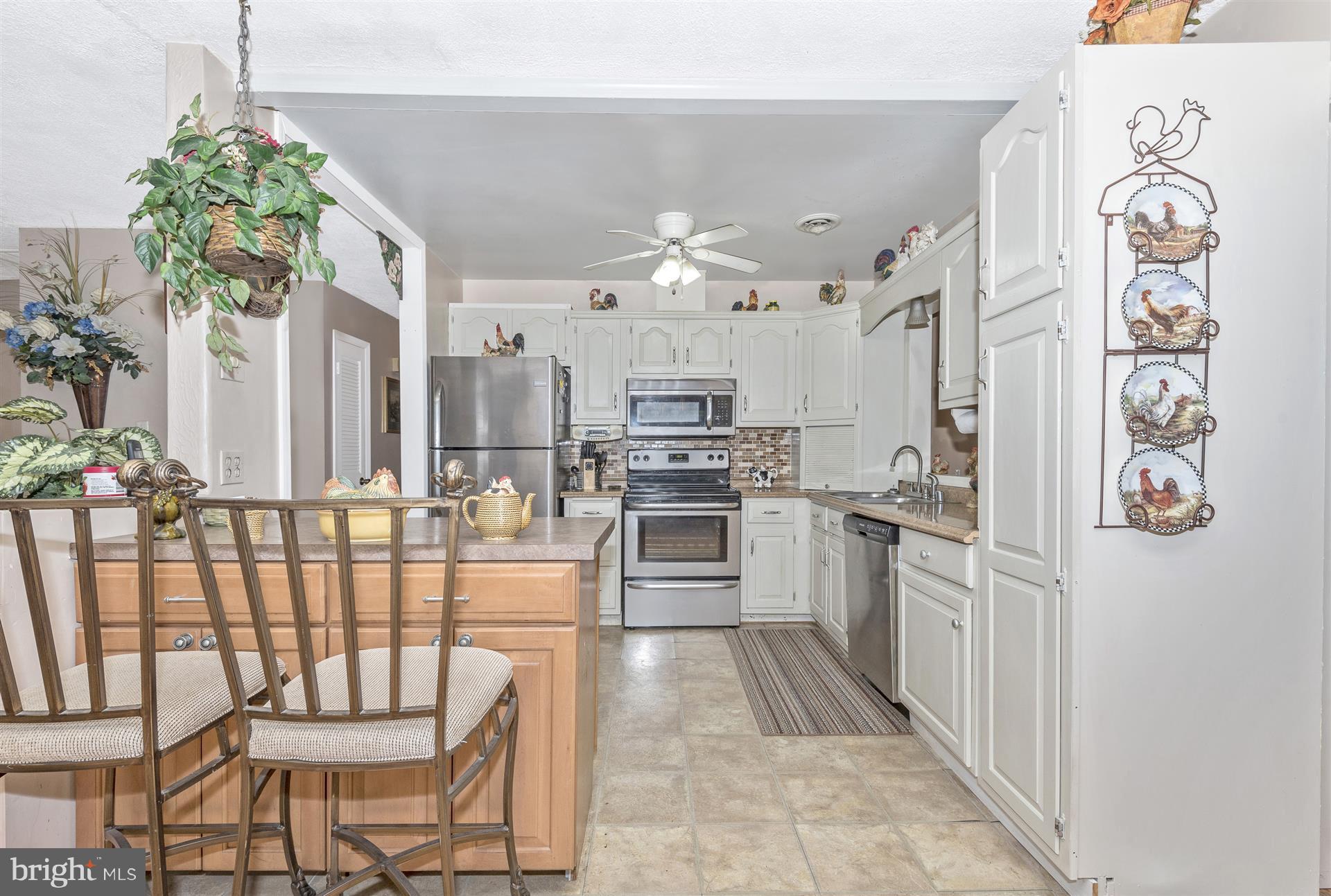 3217 Hooper Road New Windsor, MD 21776 - Photo 3 of 30 Kitchen