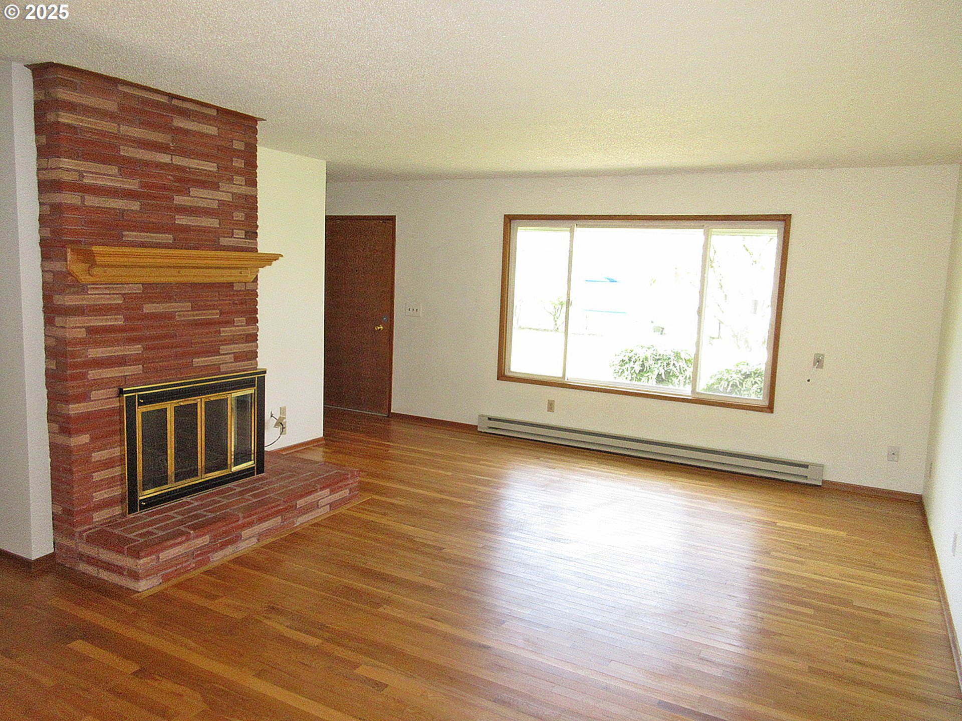12355 Southeast Main Street Portland, OR 97233 - Photo 4 of 16 Gallery Image 4