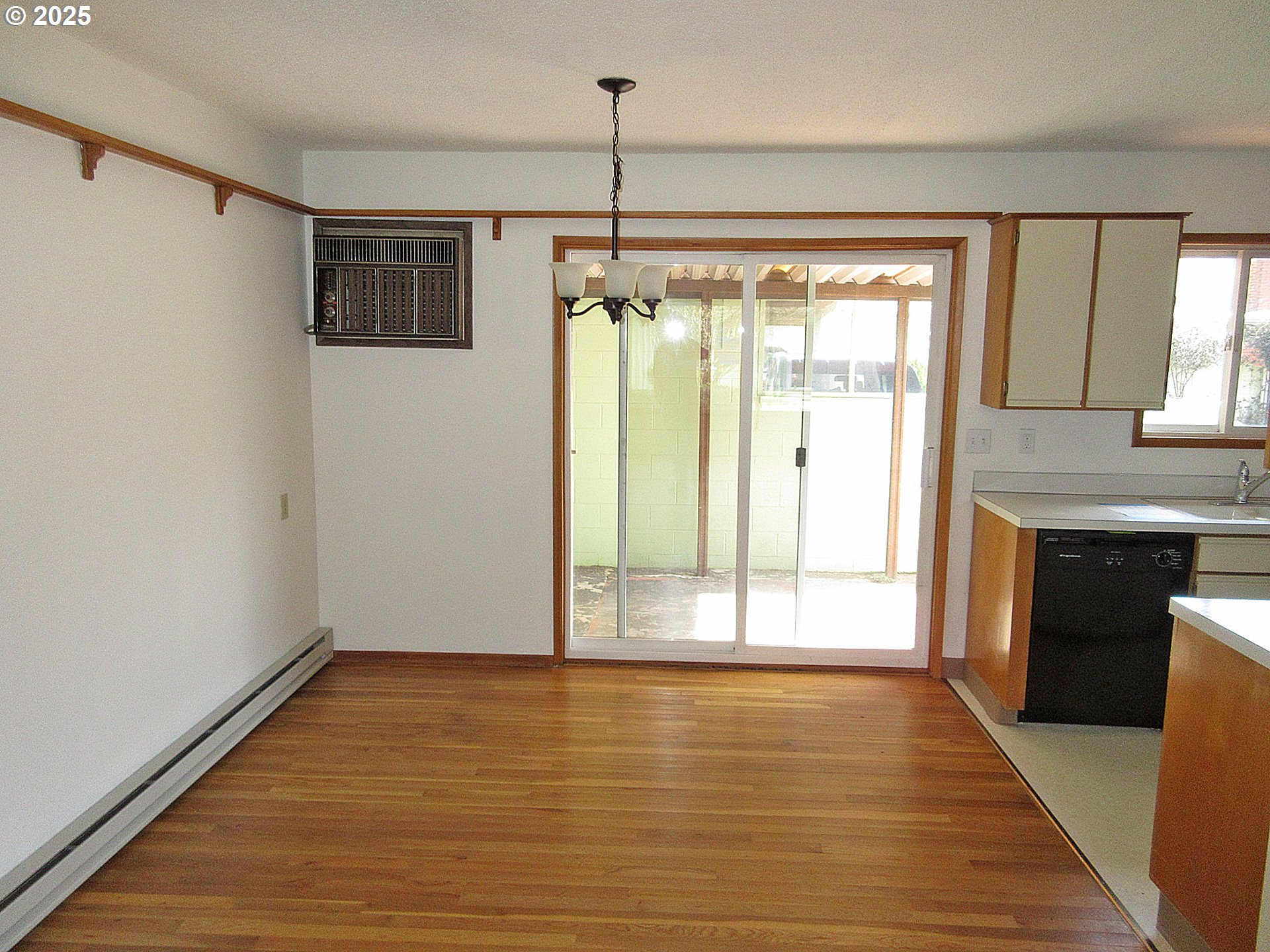 12355 Southeast Main Street Portland, OR 97233 - Photo 6 of 16 Gallery Image 6