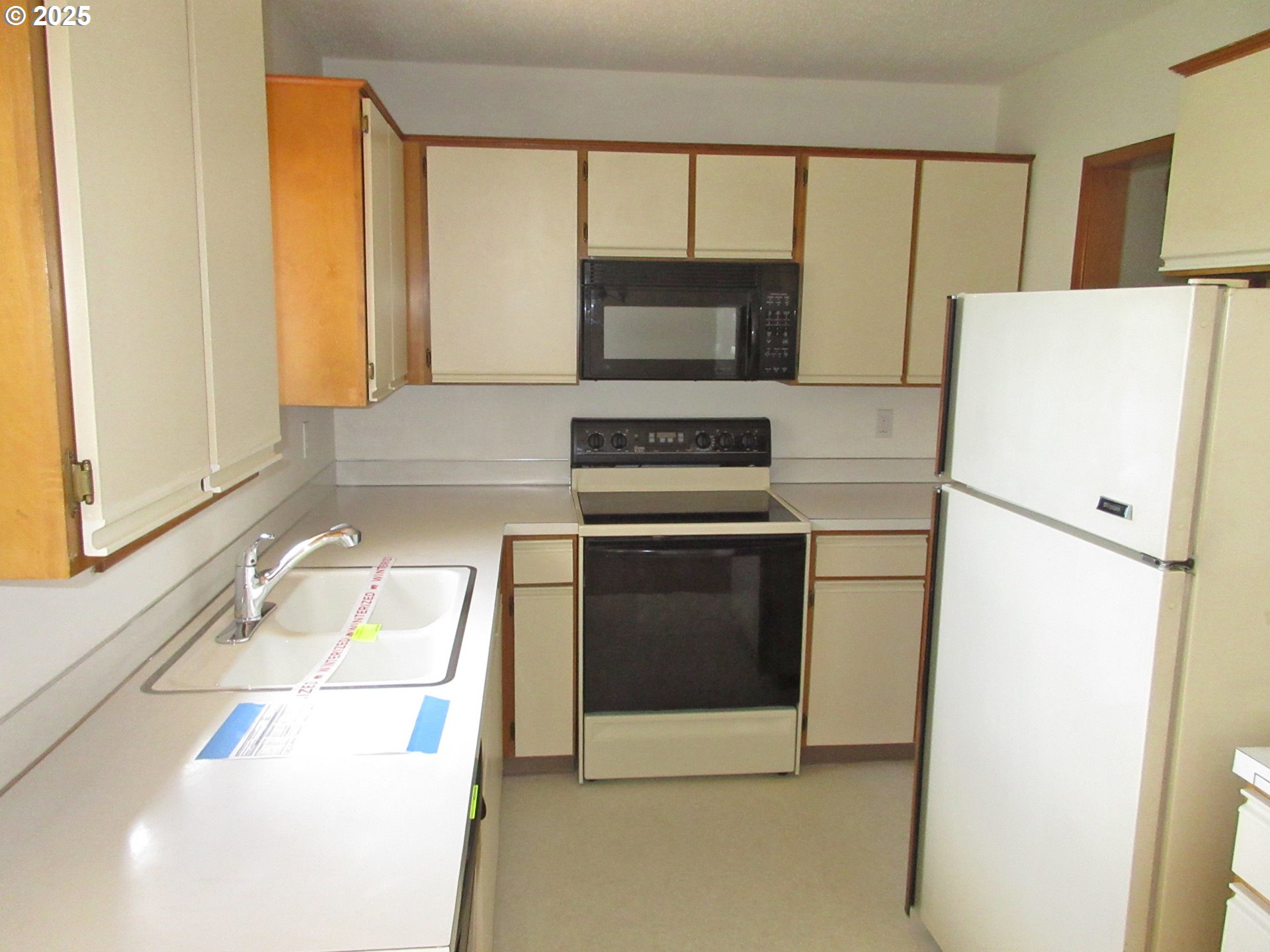 12355 Southeast Main Street Portland, OR 97233 - Photo 7 of 16 Gallery Image 7