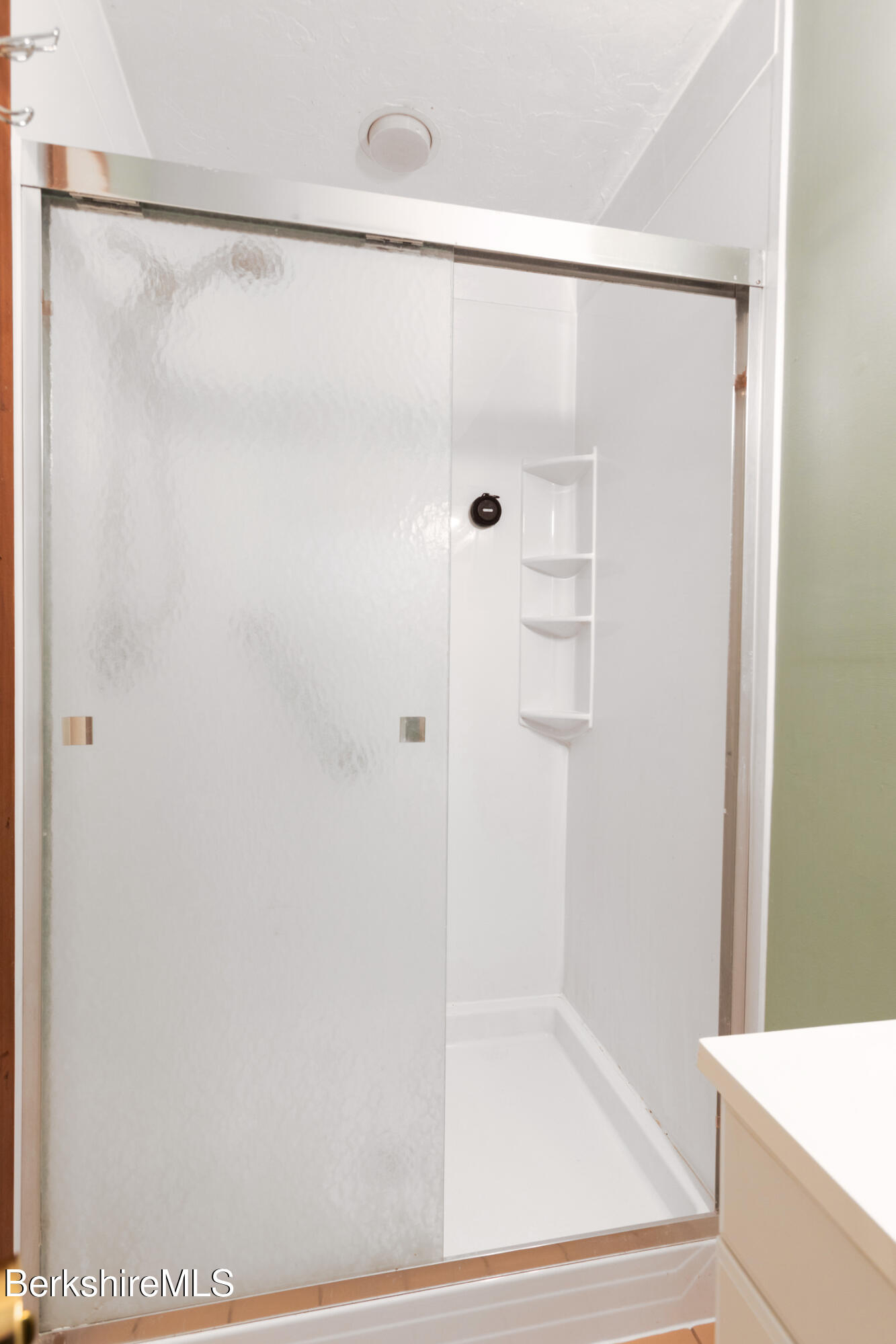 818 Partridge Road Lanesborough, MA 01237 - Photo 37 of 50 Primary Bathroom