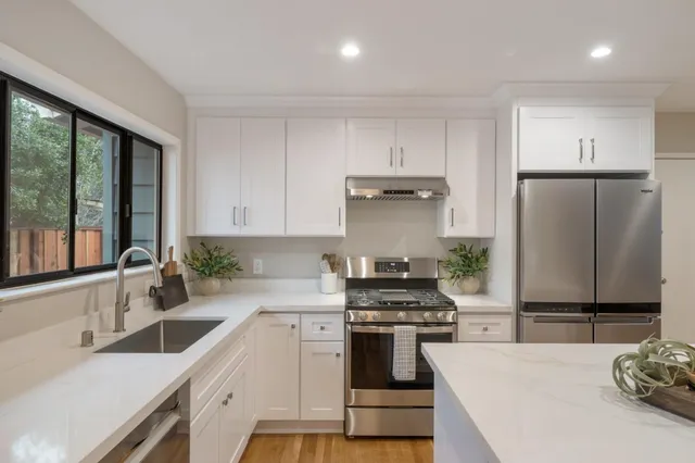 $2,498,000 | 4119 Park Boulevard, Palo Alto, CA 94306