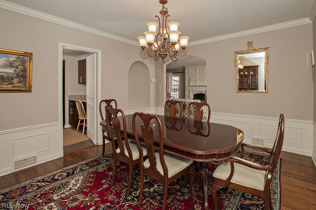 3106 Ludlow Road Cleveland, OH 44120 - Photo 8 of 25