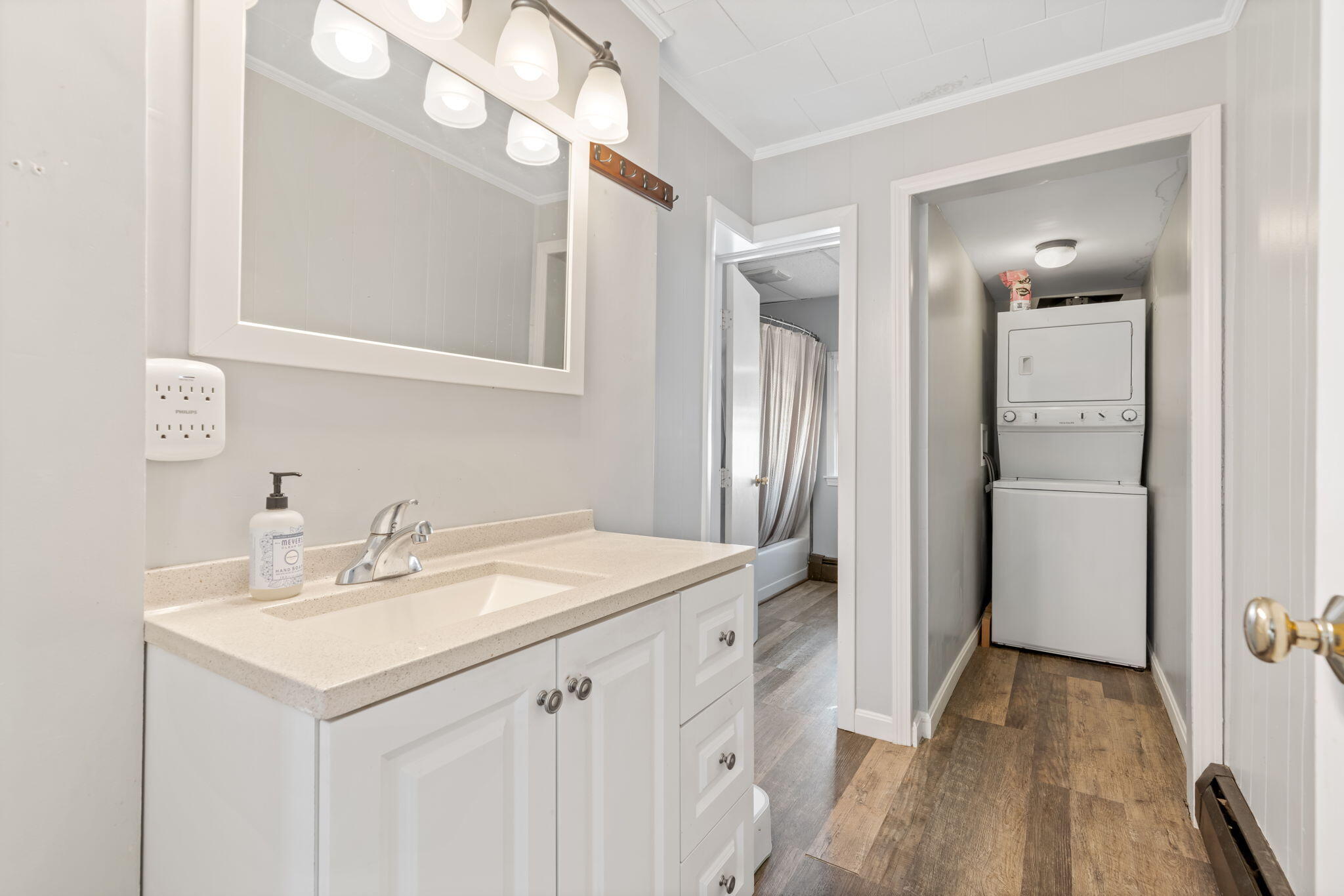 84 Pike Street Biddeford, ME 04005 - Photo 28 of 54 SBC09313-Recovered