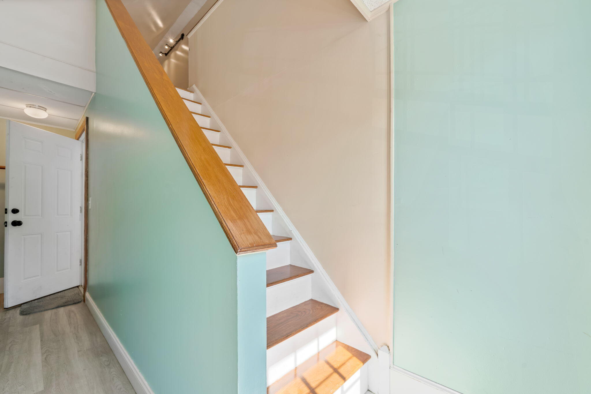 84 Pike Street Biddeford, ME 04005 - Photo 35 of 54 SBC09256