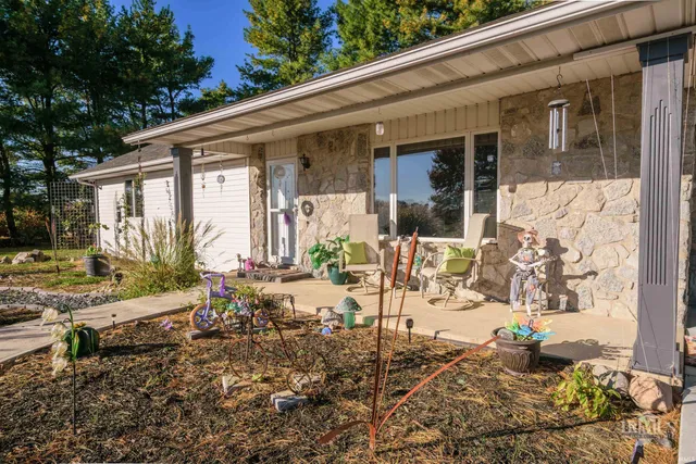 $229,900 | 11559 South County Road 300, Daleville, IN 47334