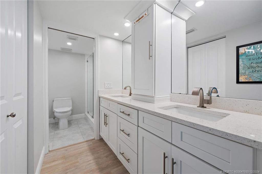 217 Northeast Edgewater Drive Stuart, FL 34996 - Photo 17 of 35
