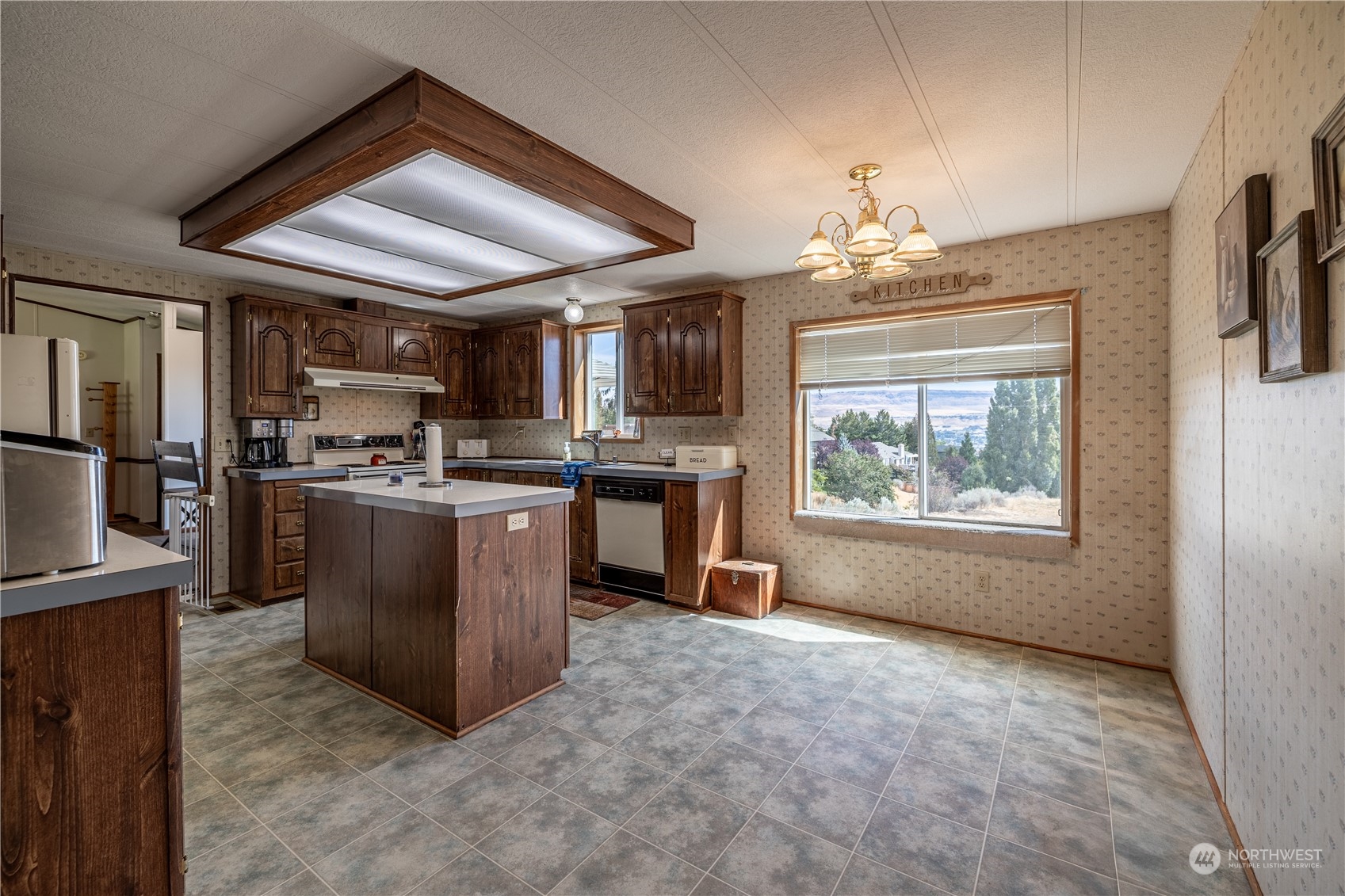 2620 Lester Road Wenatchee, WA 98801 - Photo 11 of 29 Gallery Image 11