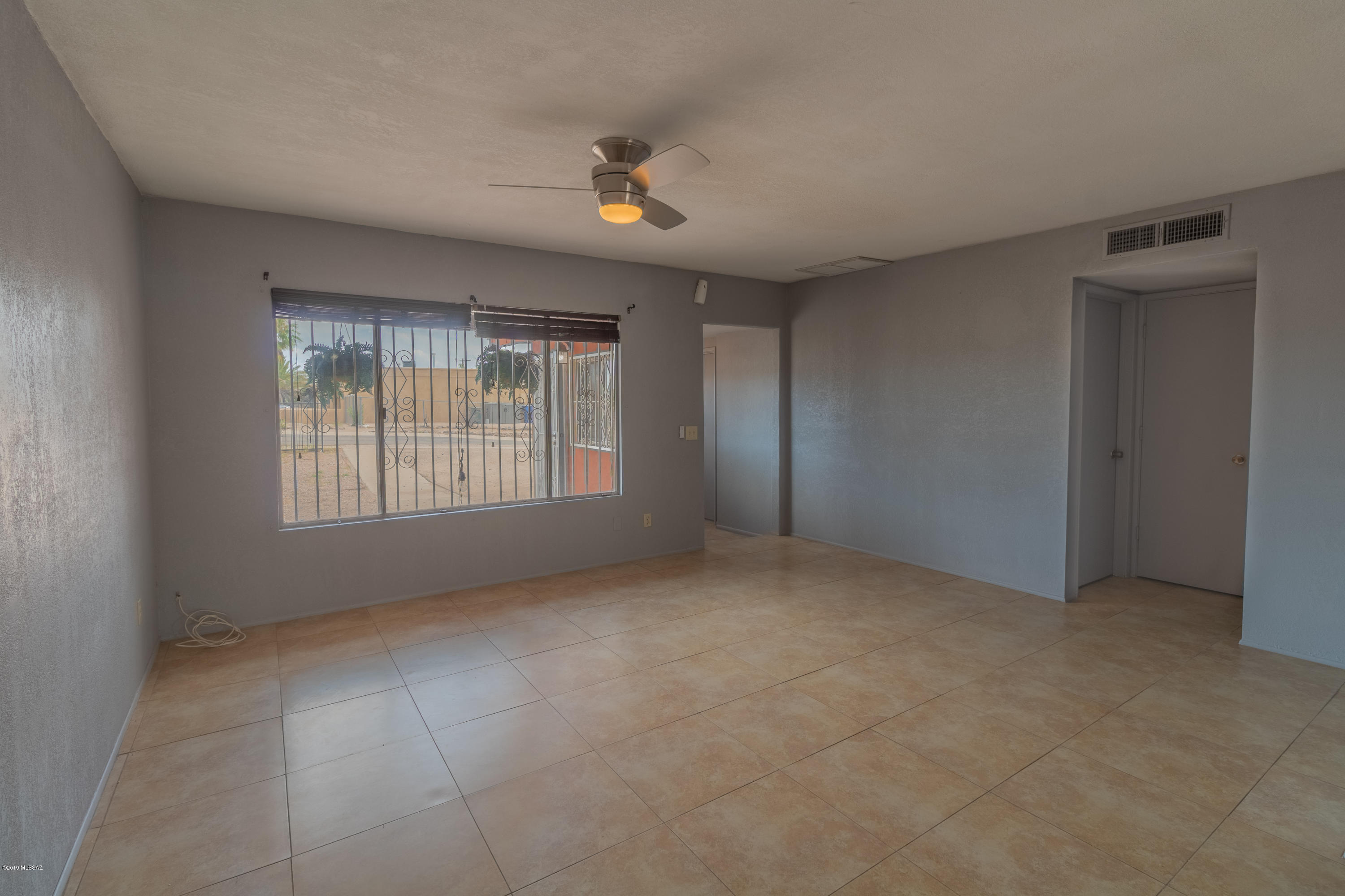 1993 West Dominy Road Tucson, AZ 85713 - Photo 8 of 24