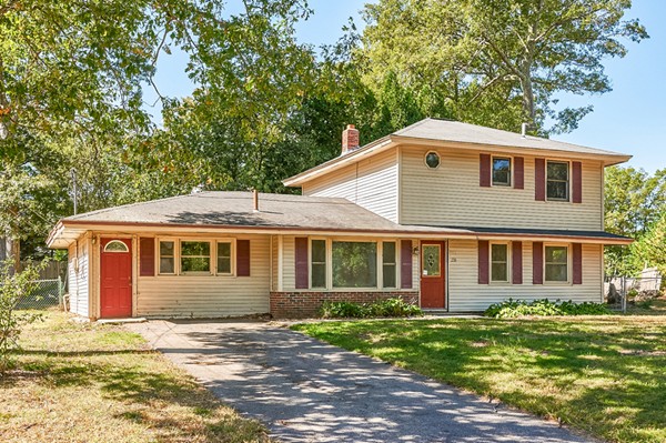 231 Theresa Road Bellingham, MA 02019 - Photo 2 of 22 Gallery Image 2
