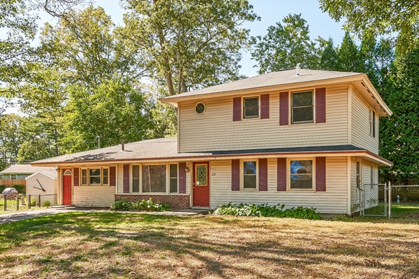 231 Theresa Road Bellingham, MA 02019 - Photo 21 of 22 Gallery Image 21