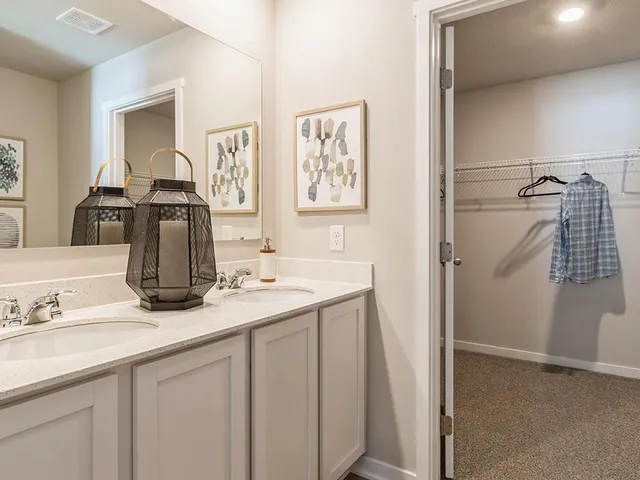 $569,990 | 6288 Jennifer Avenue South, Cottage Grove, MN 55016