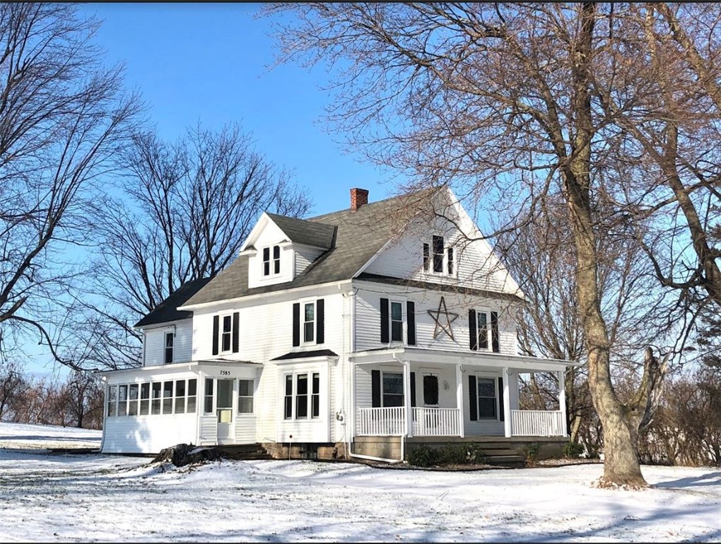 7585 Bear Swamp Road Williamson, NY 14589 - Photo 1 of 1 Front View