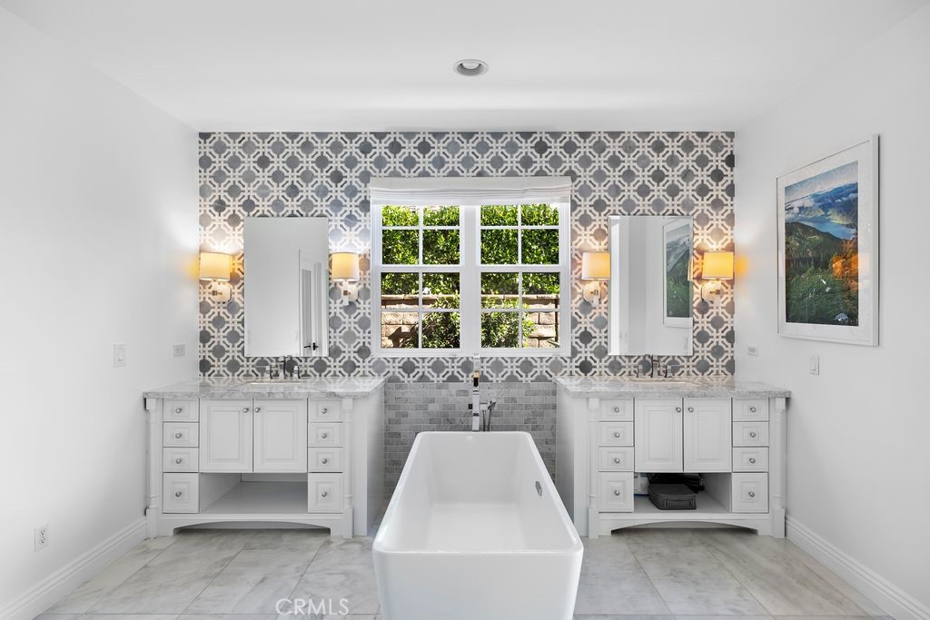 5 Stockmen Road Ladera Ranch, CA 92694 - Photo 23 of 36 Primary Bathroom!