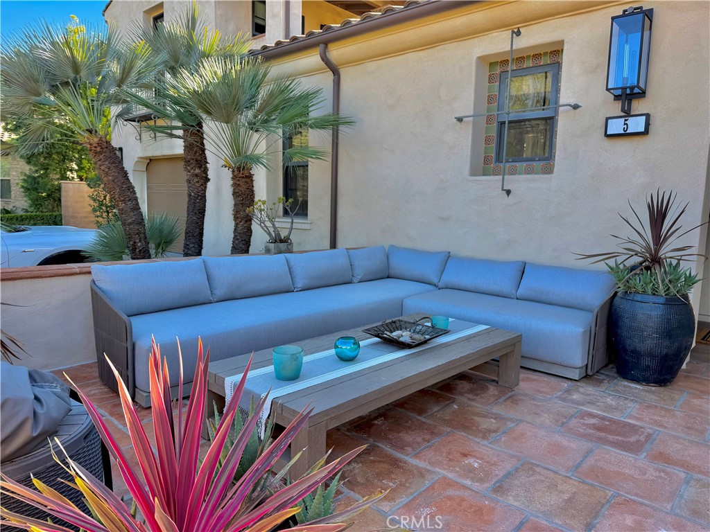 5 Stockmen Road Ladera Ranch, CA 92694 - Photo 6 of 36 Front yard courtyard for relaxing!