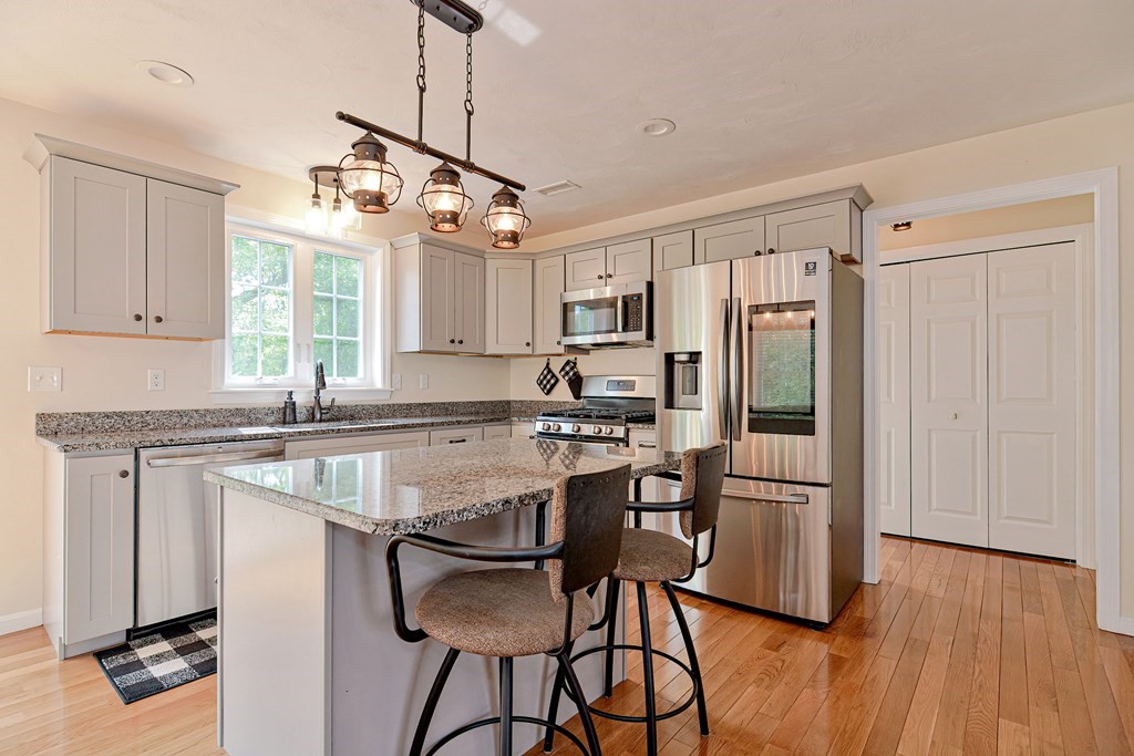 11 Mendon Road, Unit E Attleboro, MA 02703 - Photo 12 of 40 Gallery Image 12