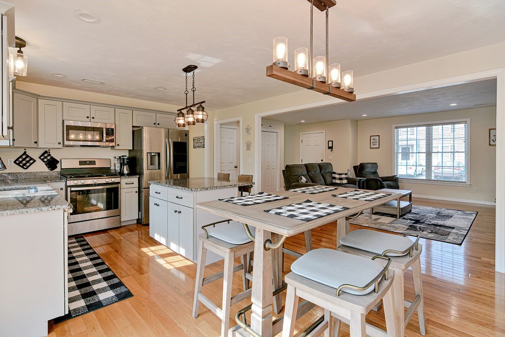 11 Mendon Road, Unit E Attleboro, MA 02703 - Photo 19 of 40 Gallery Image 19