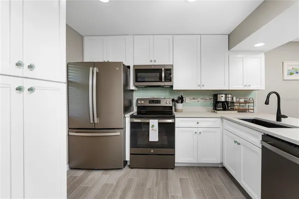 $479,000 | 1591 Beach Road, Unit 402, Englewood, FL 34223