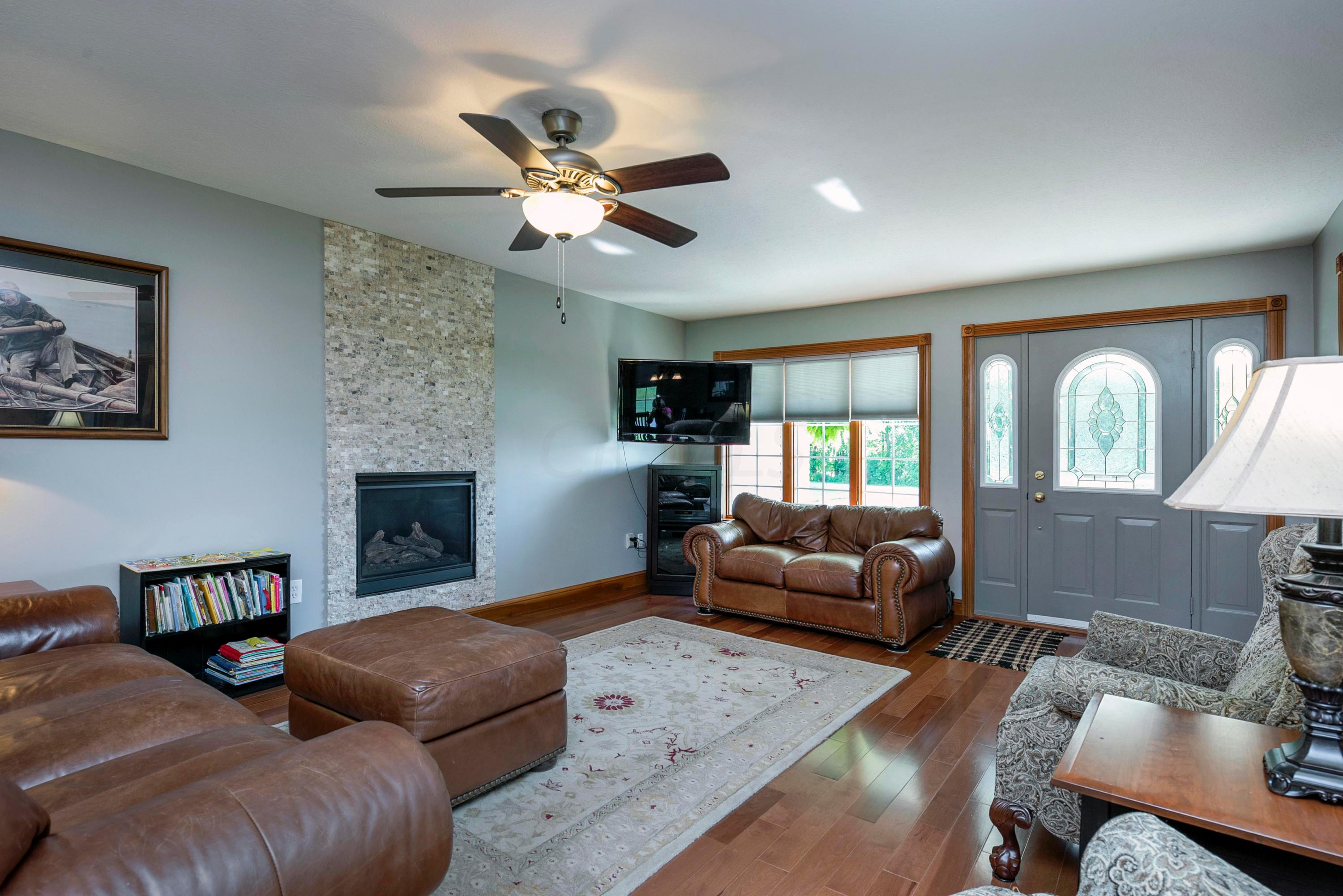 123 Holder Road Baltimore, OH 43105 - Photo 3 of 34 Gallery Image 3