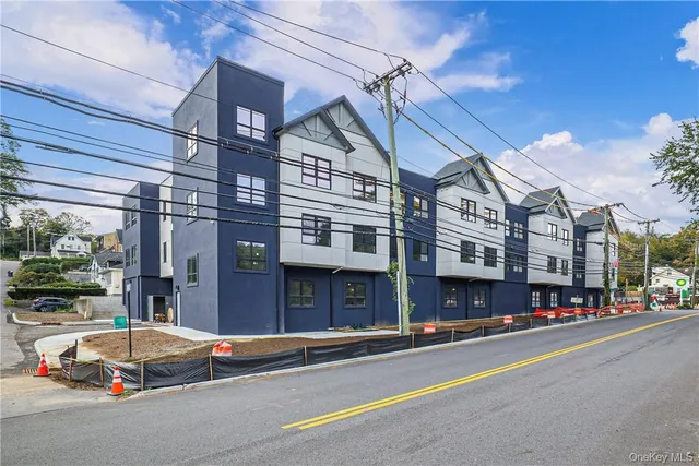 $3,800 | 500 Commerce Street, Unit SEE REMARKS, Hawthorne, NY 10532