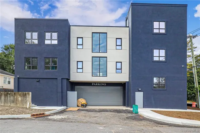 $3,800 | 500 Commerce Street, Unit SEE REMARKS, Hawthorne, NY 10532