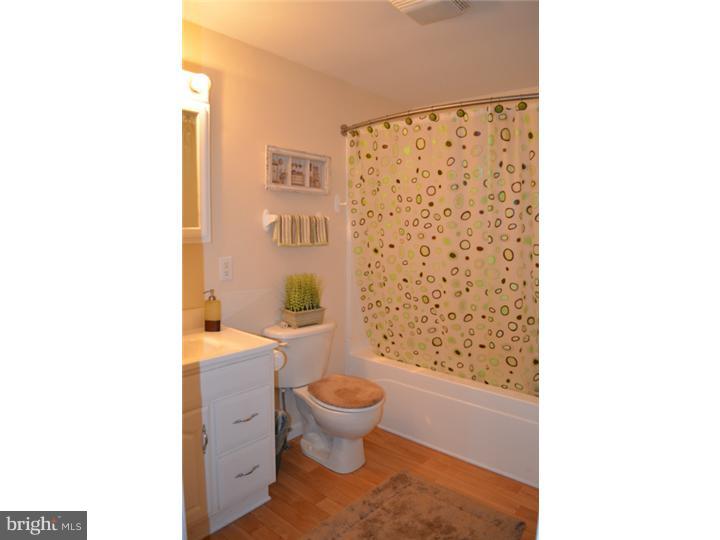 7 Hawk Road Medford, NJ 08055 - Photo 6 of 9 Bathroom