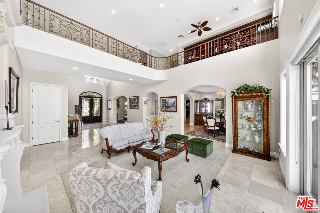 22355 South Summit Ridge Circle Chatsworth, CA 91311 - Photo 21 of 75