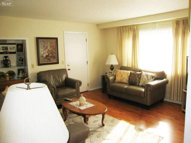 3118 Luce Road Flushing, MI 48433 - Photo 13 of 61 21176065-12.JPG