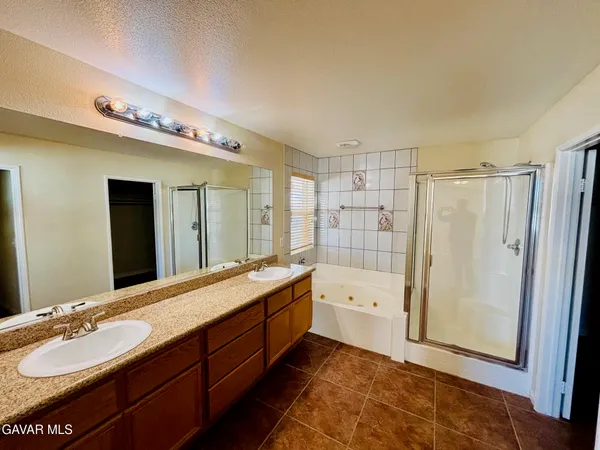 $2,799 | 36742 37th Street East, Palmdale, CA 93550