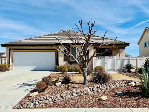 $2,799 | 36742 37th Street East, Palmdale, CA 93550