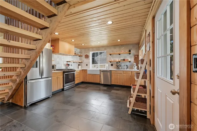 $899,000 | 150 Grand Fir Lane, Ronald, WA 98940