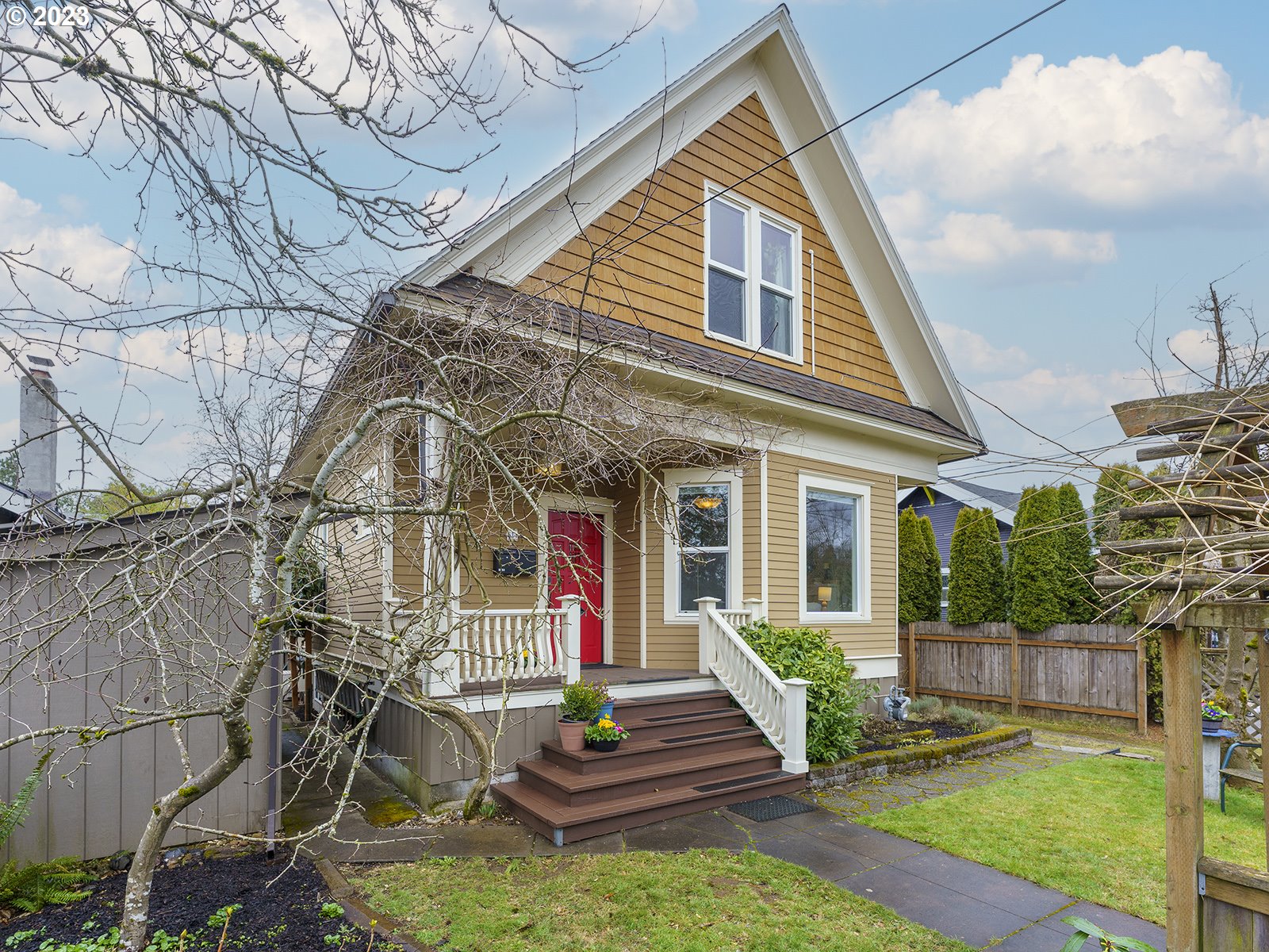 314 Northeast 69th Avenue Portland, OR 97213 - Photo 1 of 37 a front view of house with yard
