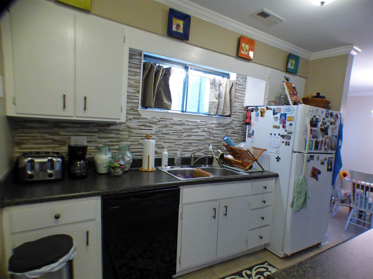 5923 Farm Gate Road Raleigh, NC 27606 - Photo 6 of 18 Kitchen
