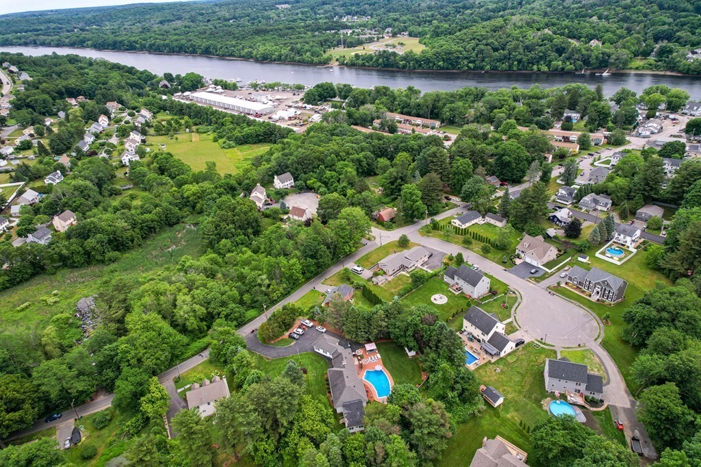 77 Old Ferry Road Haverhill, MA 01830 - Photo 4 of 40 Gallery Image 4