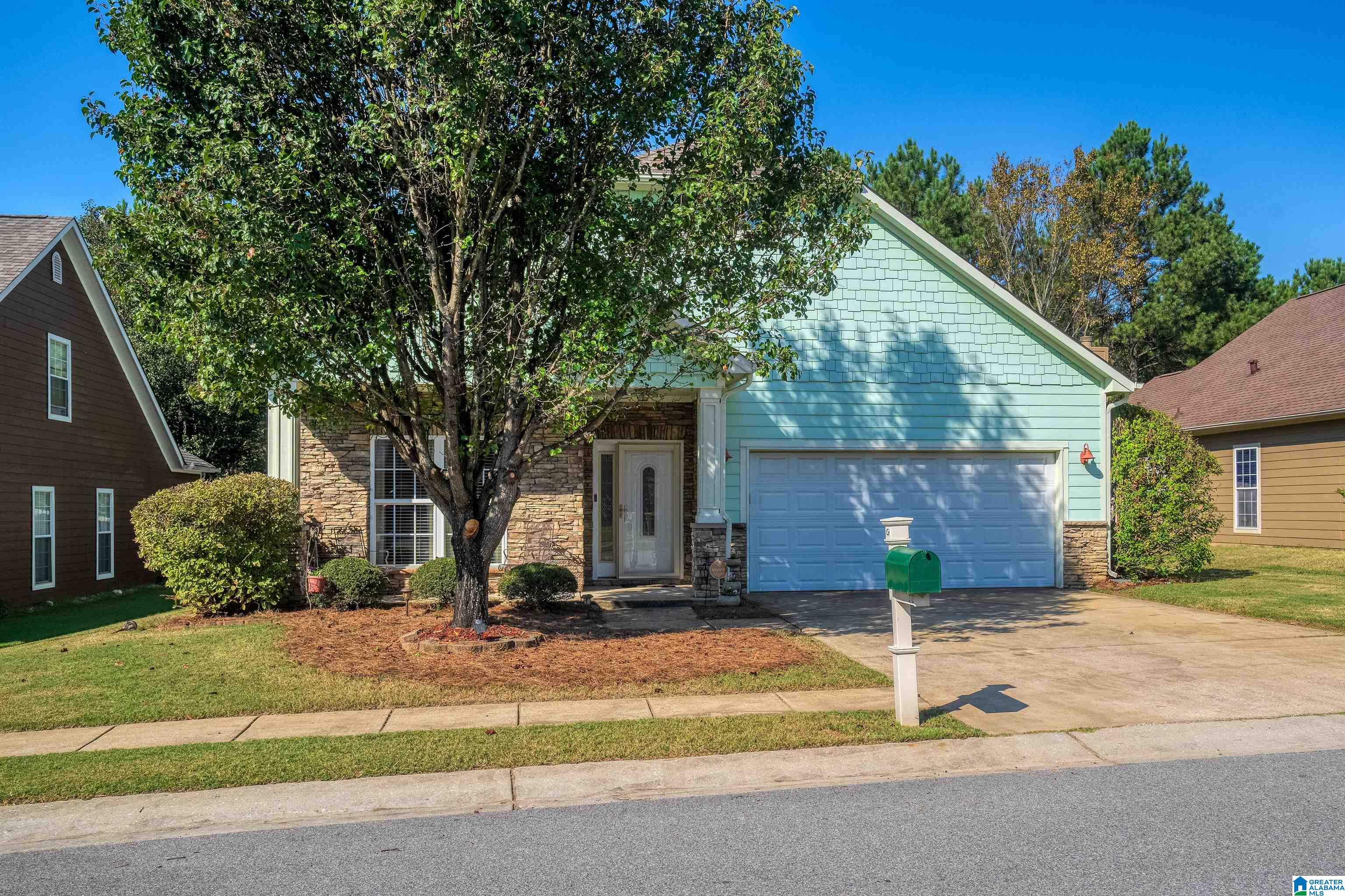 272 Nottingham Drive Calera, AL 35040 - Photo 2 of 26