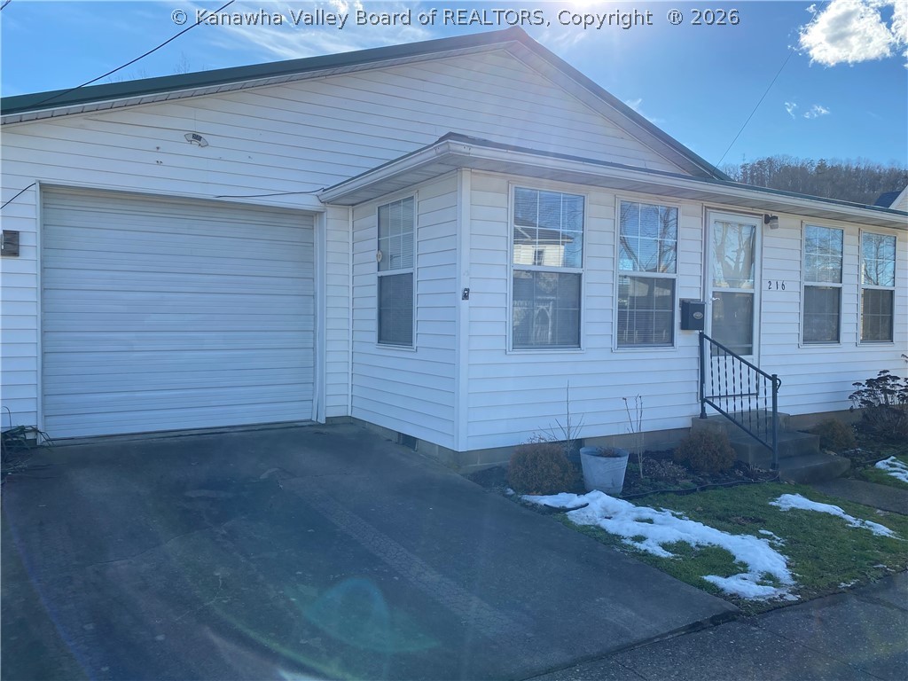 216 Bridge Street Ripley, WV 25271 - Photo 3 of 37 Gallery Image 3