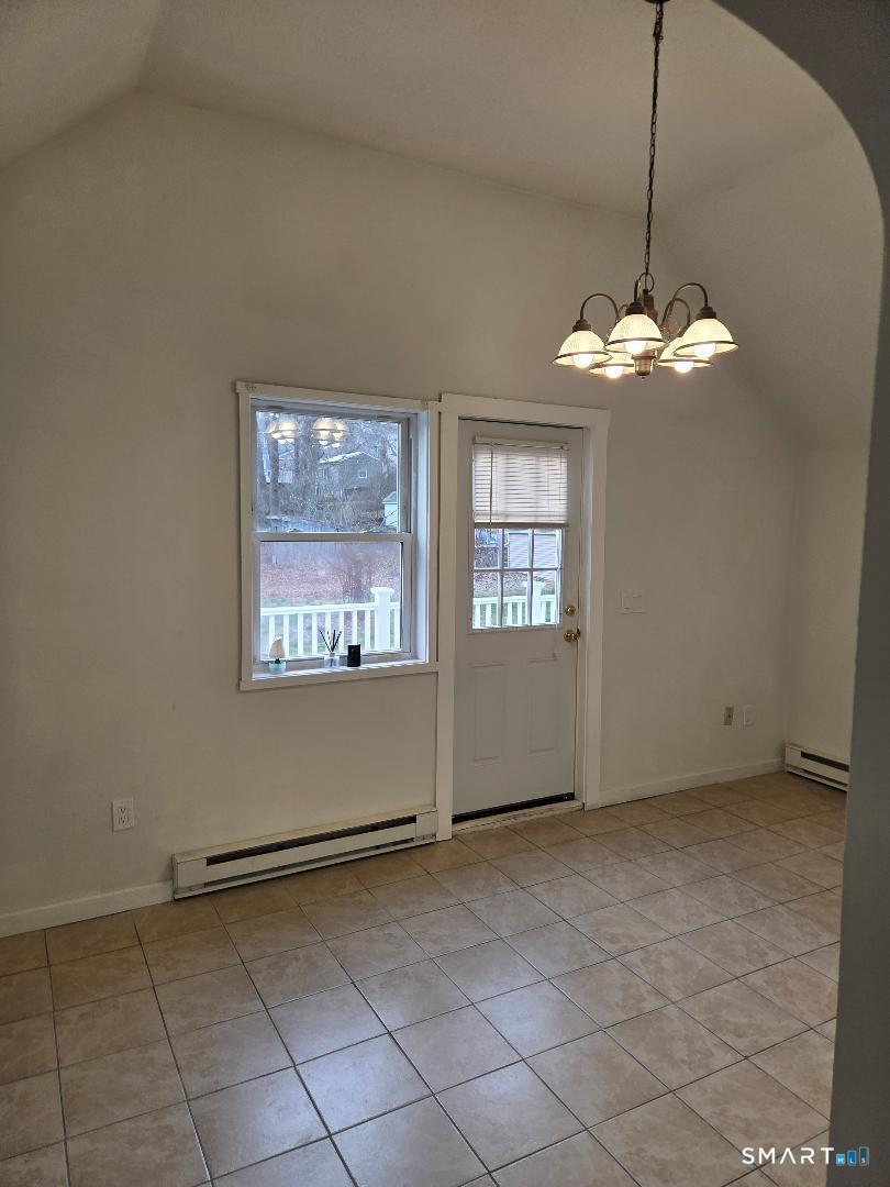 72 Walnut Street Naugatuck, CT 06770 - Photo 3 of 19