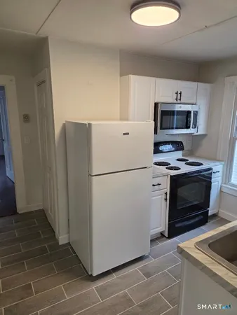 $1,500 | 72 Walnut Street, Naugatuck, CT 06770