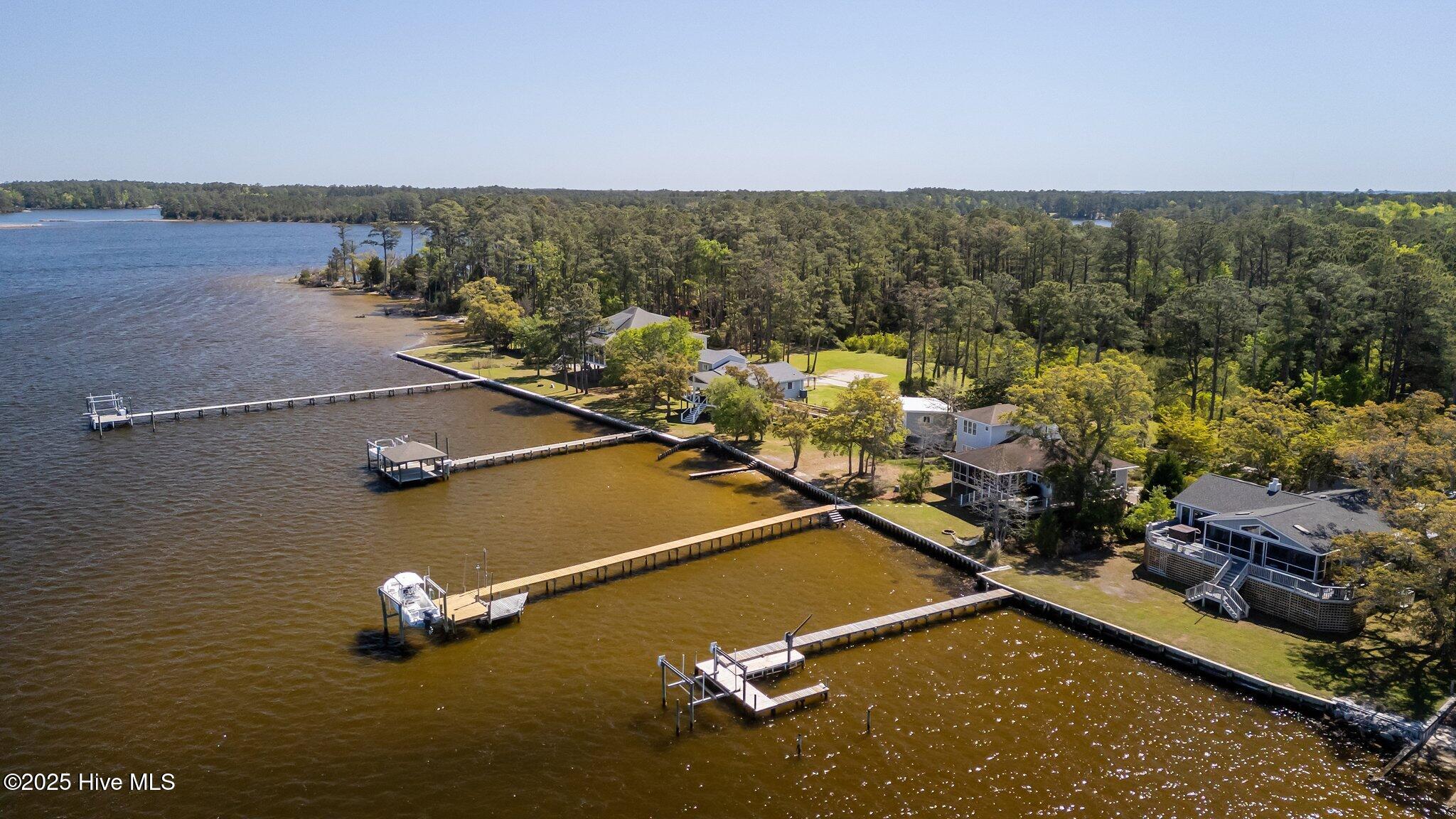 235 Creek Road Beaufort, NC 28516 - Photo 49 of 54 Aerial looking North