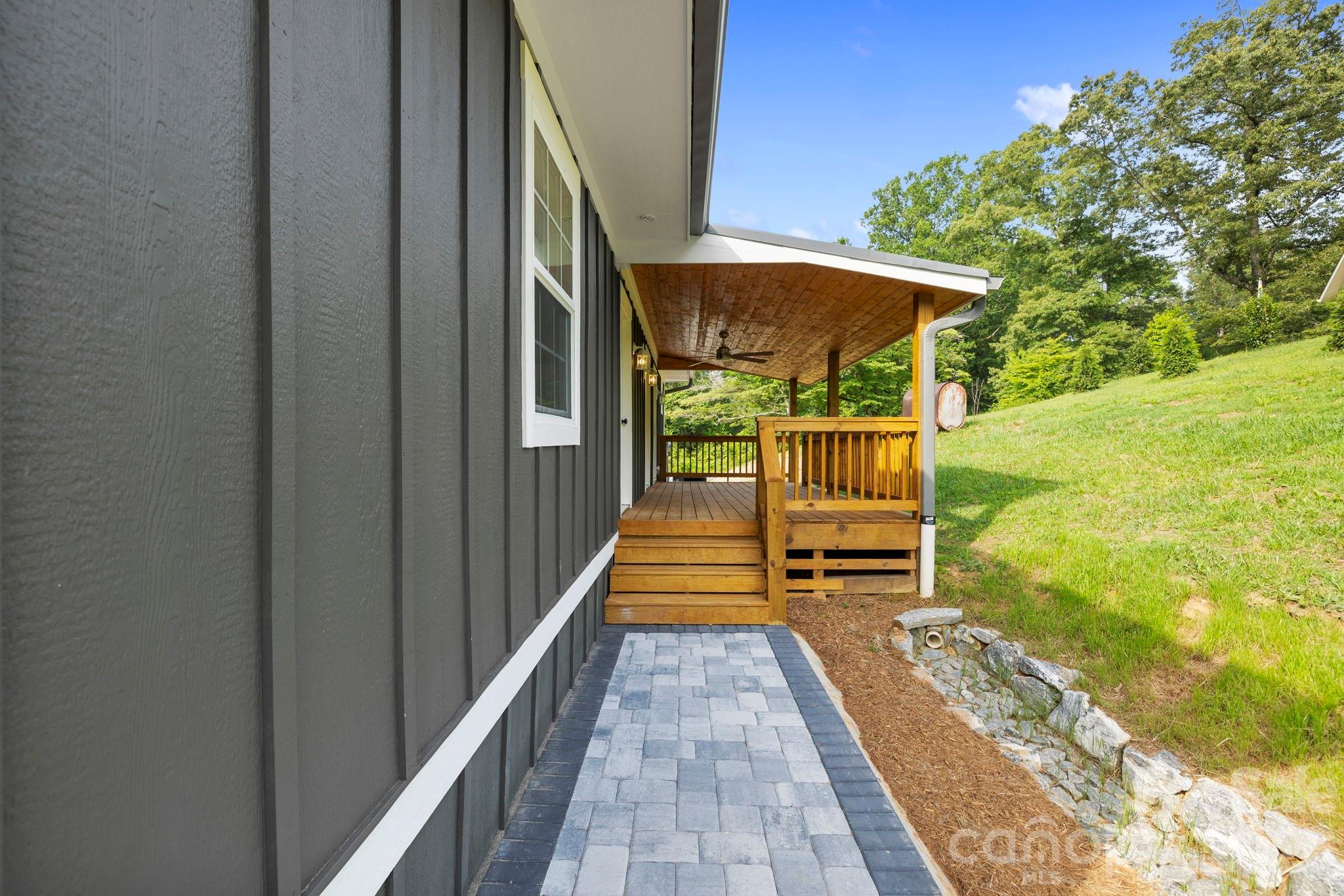 431 Pole Miller Extension Brevard, NC 28712 - Photo 18 of 24