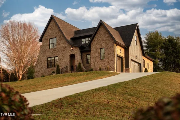 $1,425,000 | 302 Huntington Way, Johnson City, TN 37604