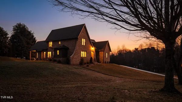 $1,425,000 | 302 Huntington Way, Johnson City, TN 37604