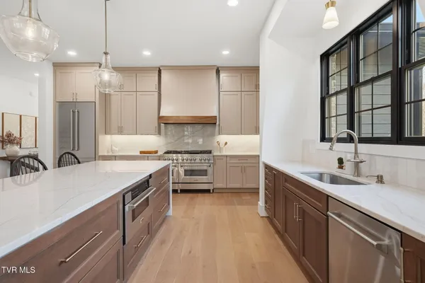 $1,425,000 | 302 Huntington Way, Johnson City, TN 37604