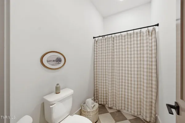 $1,425,000 | 302 Huntington Way, Johnson City, TN 37604