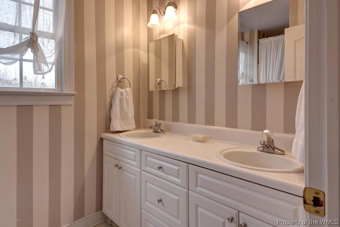 13220 Cooks Mill Road Lanexa, VA 23089 - Photo 24 of 32 Gallery Image 24