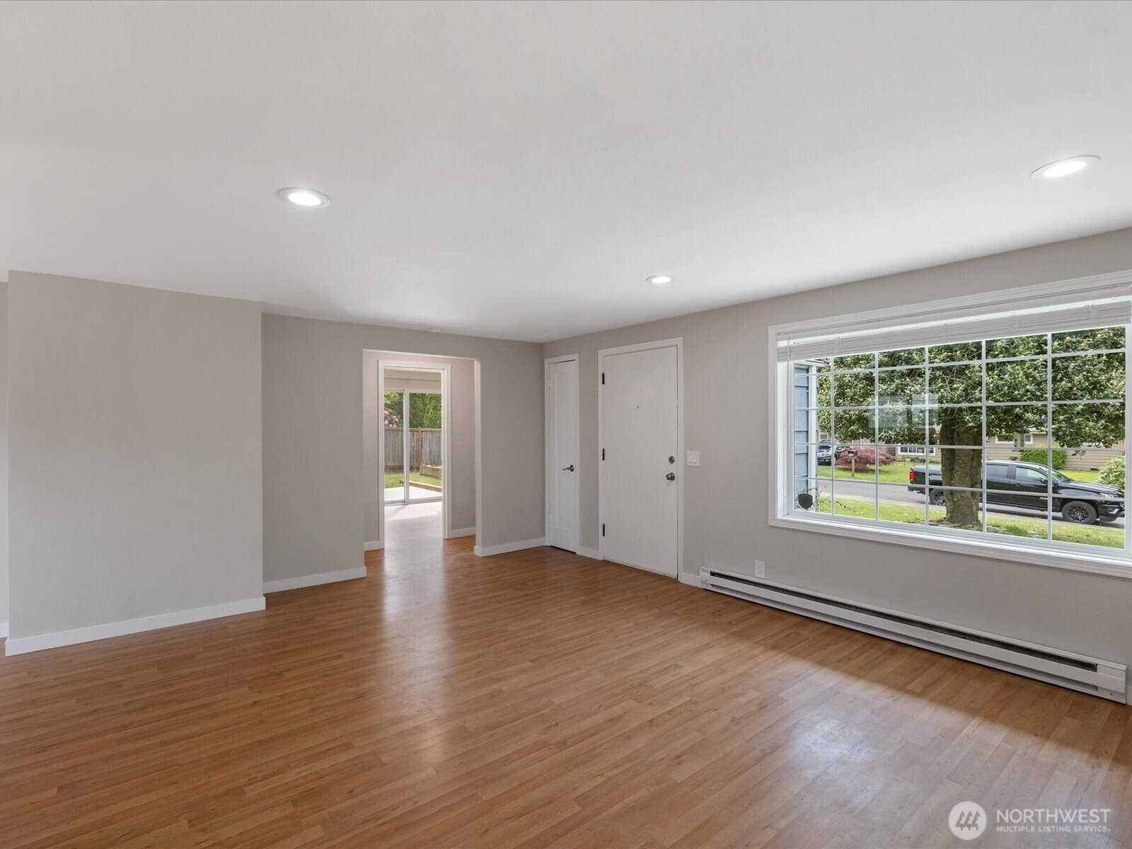 7631 201st Street Southwest Edmonds, WA 98026 - Photo 9 of 34