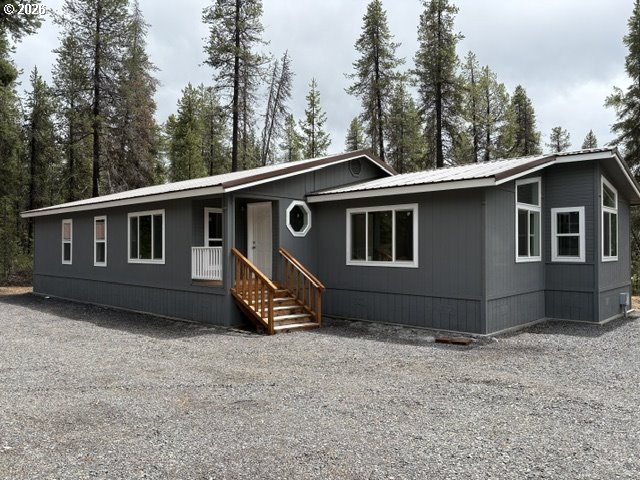 17717 Highway 58 Crescent Lake, OR 97733 - Photo 2 of 41