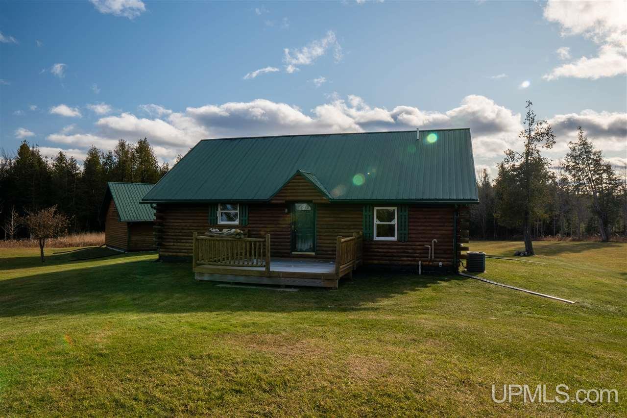1378 Co Road Cornell, MI 49818 - Photo 5 of 22