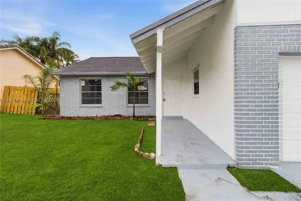 $499,900 | 8500 Southwest 20th Street, North Lauderdale, FL 33068