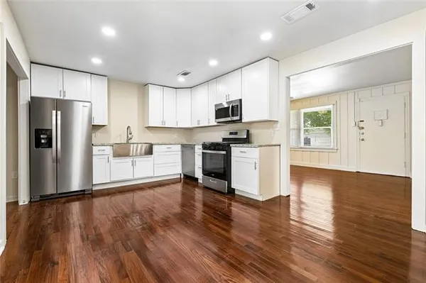 $1,600 | 438 Huntlee Drive, New Orleans, LA 70131